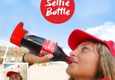 Coca Cola ra mắt loại chai đặc biệt giúp bạn thỏa thích selfie